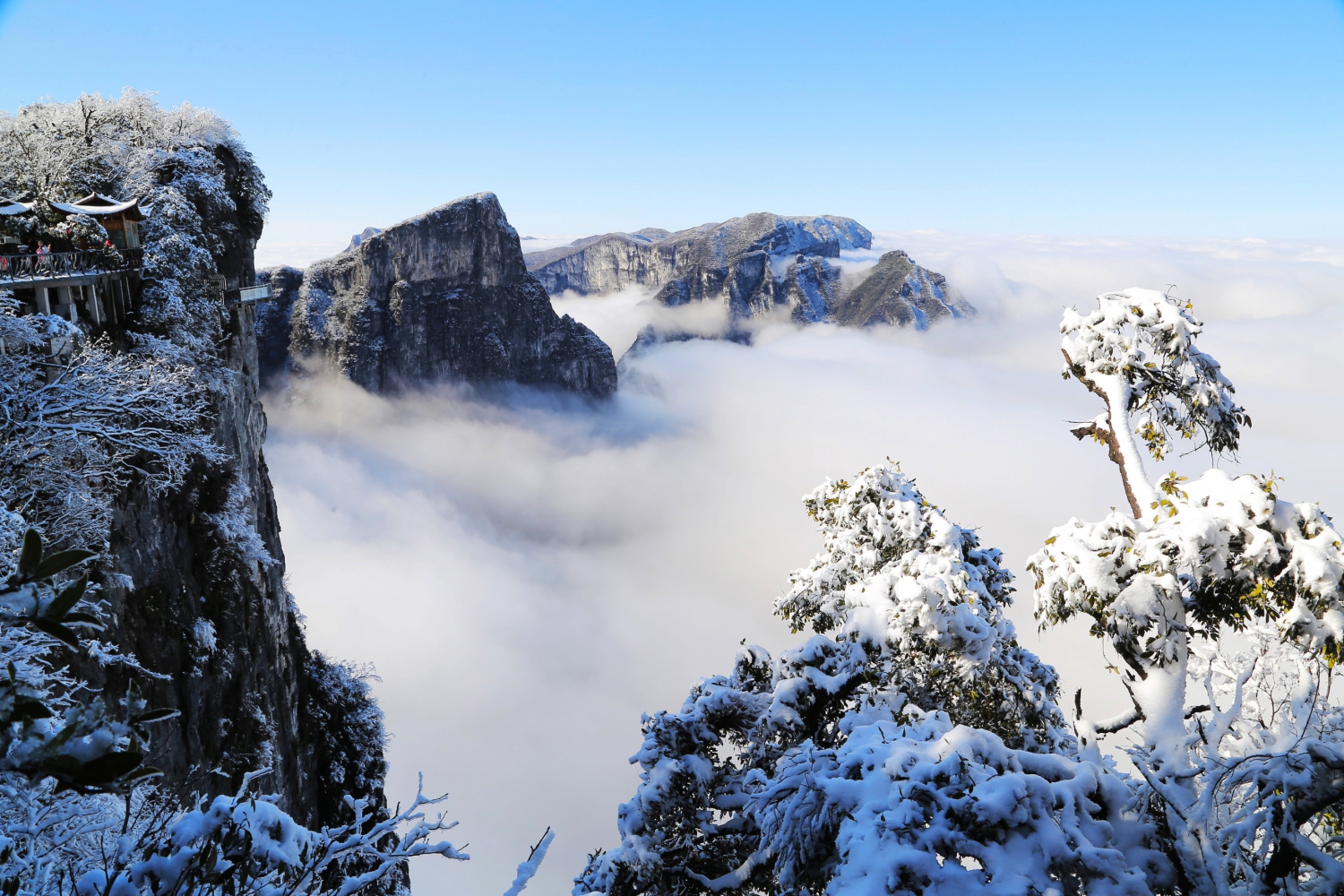 天门山瑞雪