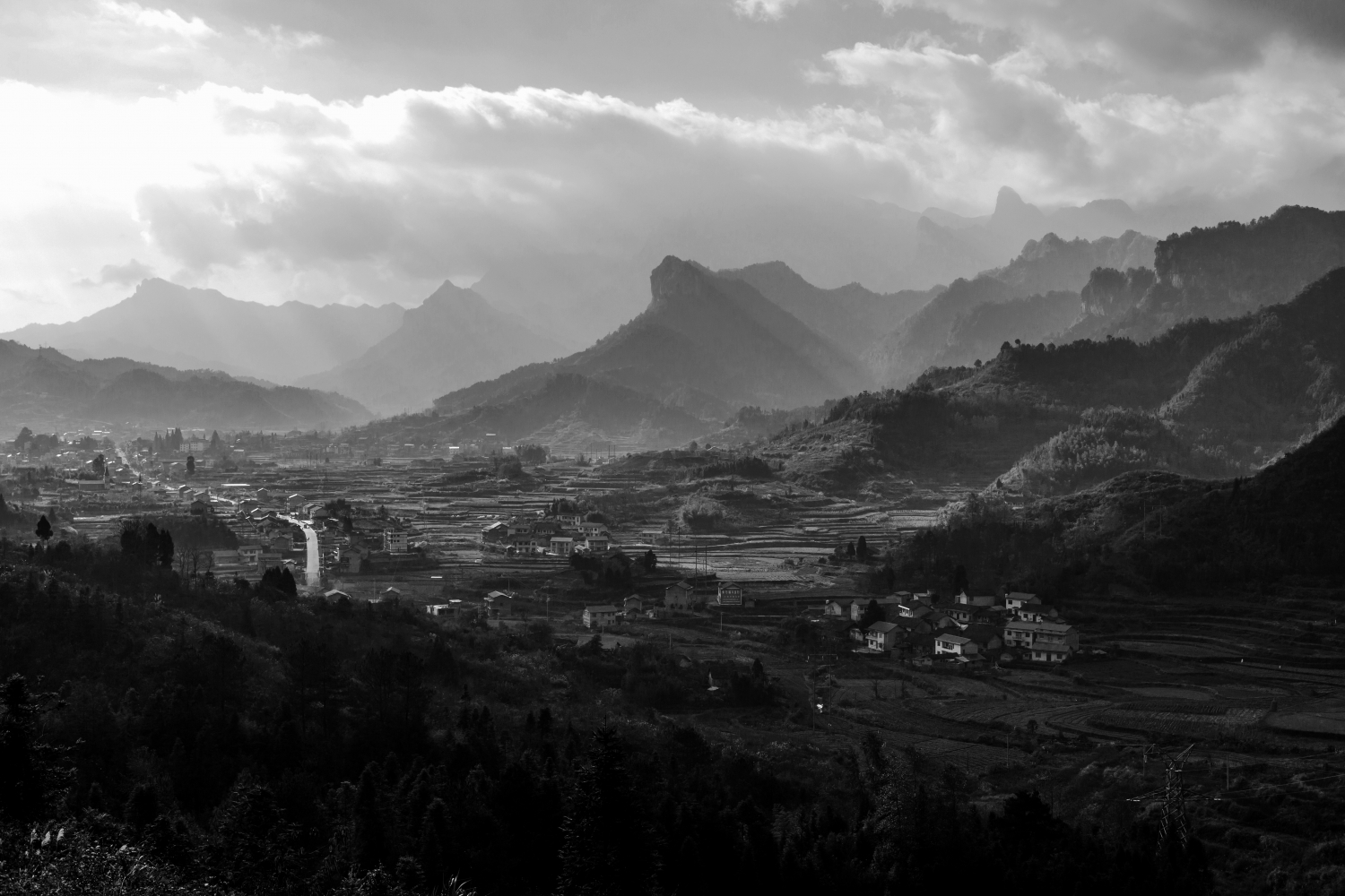 千山之间