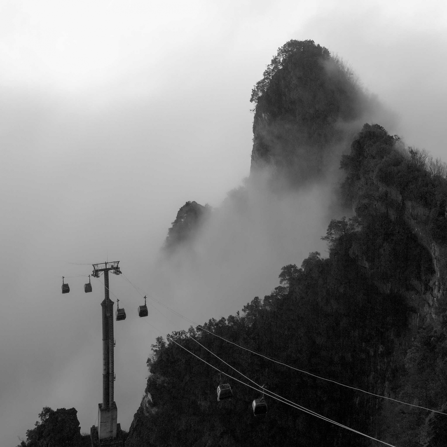 穿云破雾