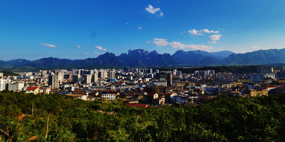 天门山下新城