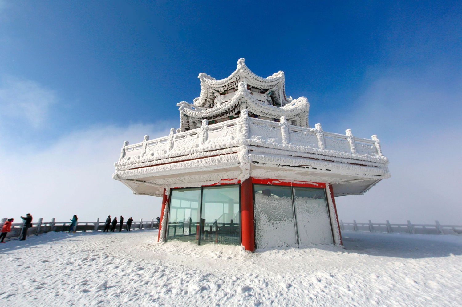 琼阁玉宇