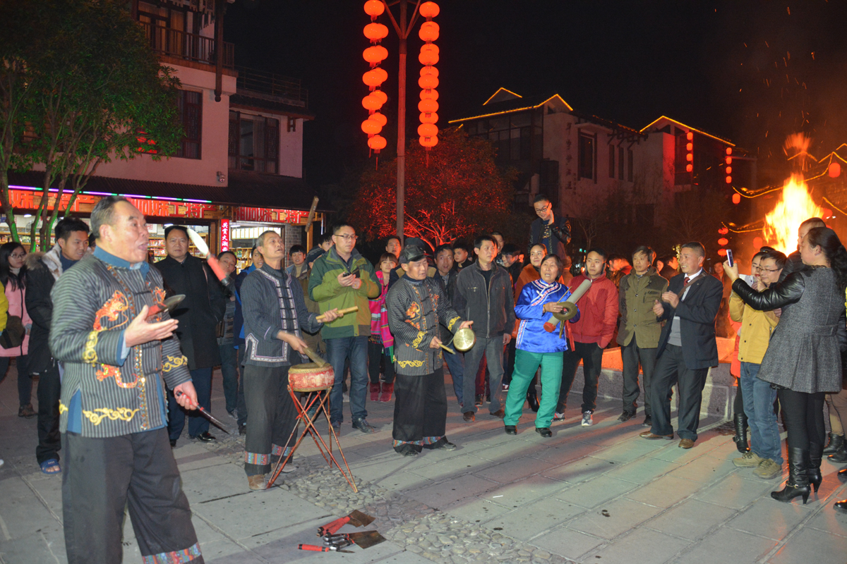 提质张家界、打造升级版