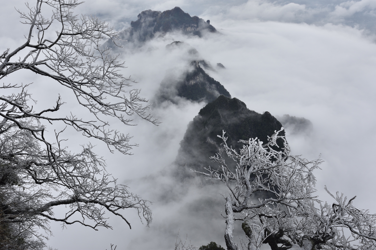 天门山冬韵