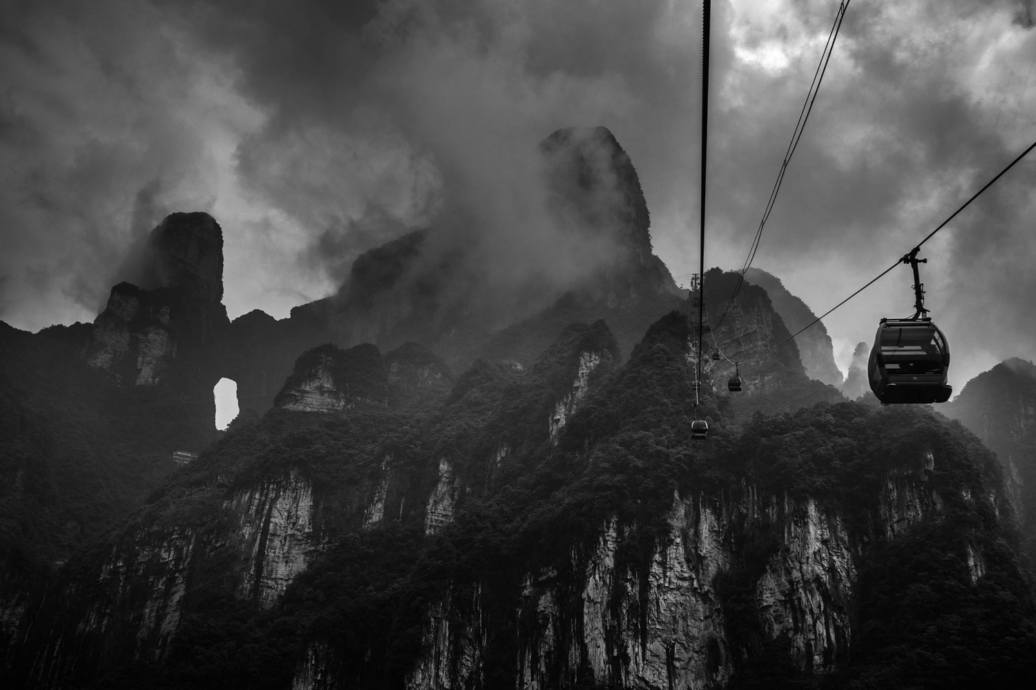 无限风光在险峰