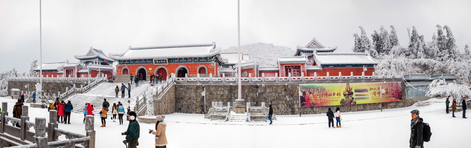 天门山寺全景