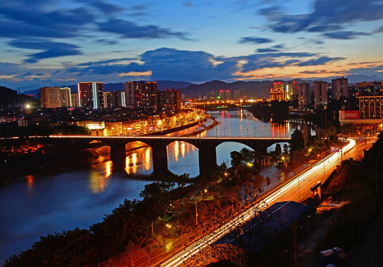 澧水大桥夜色