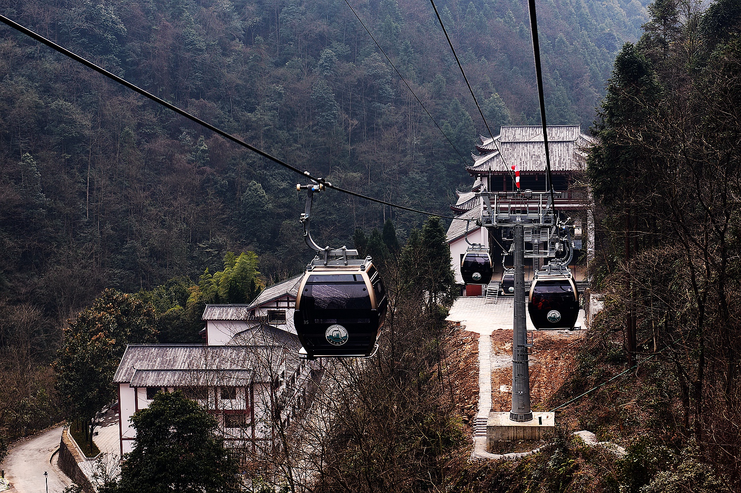 天子山索道换新颜6