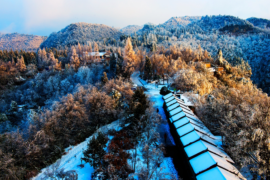 雪后初晴