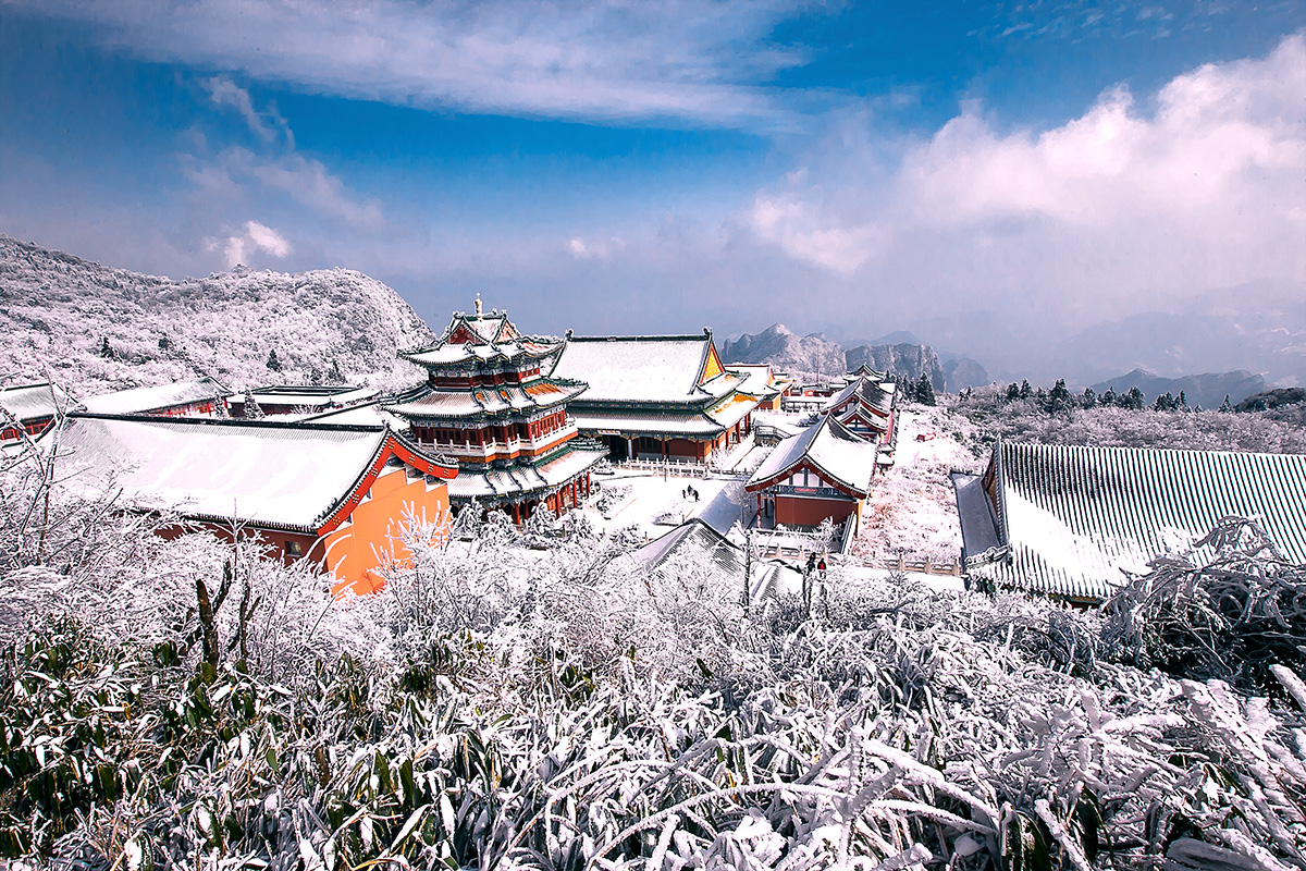 古寺雪韵