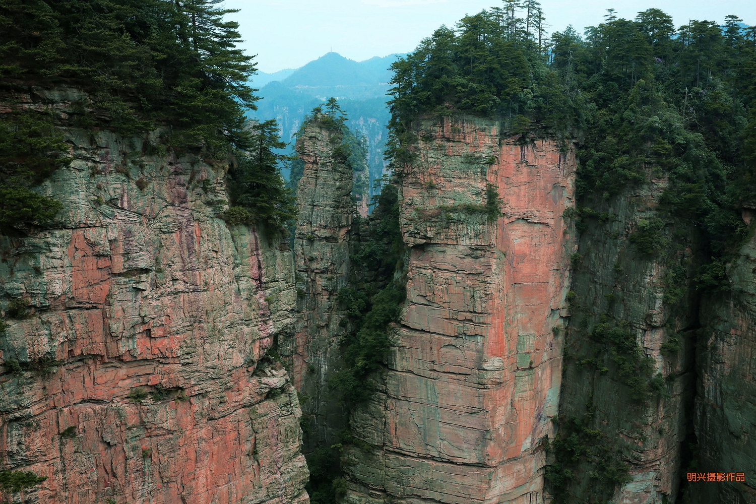 石英砂岩峰林