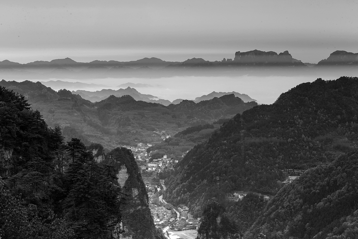 远望天门
