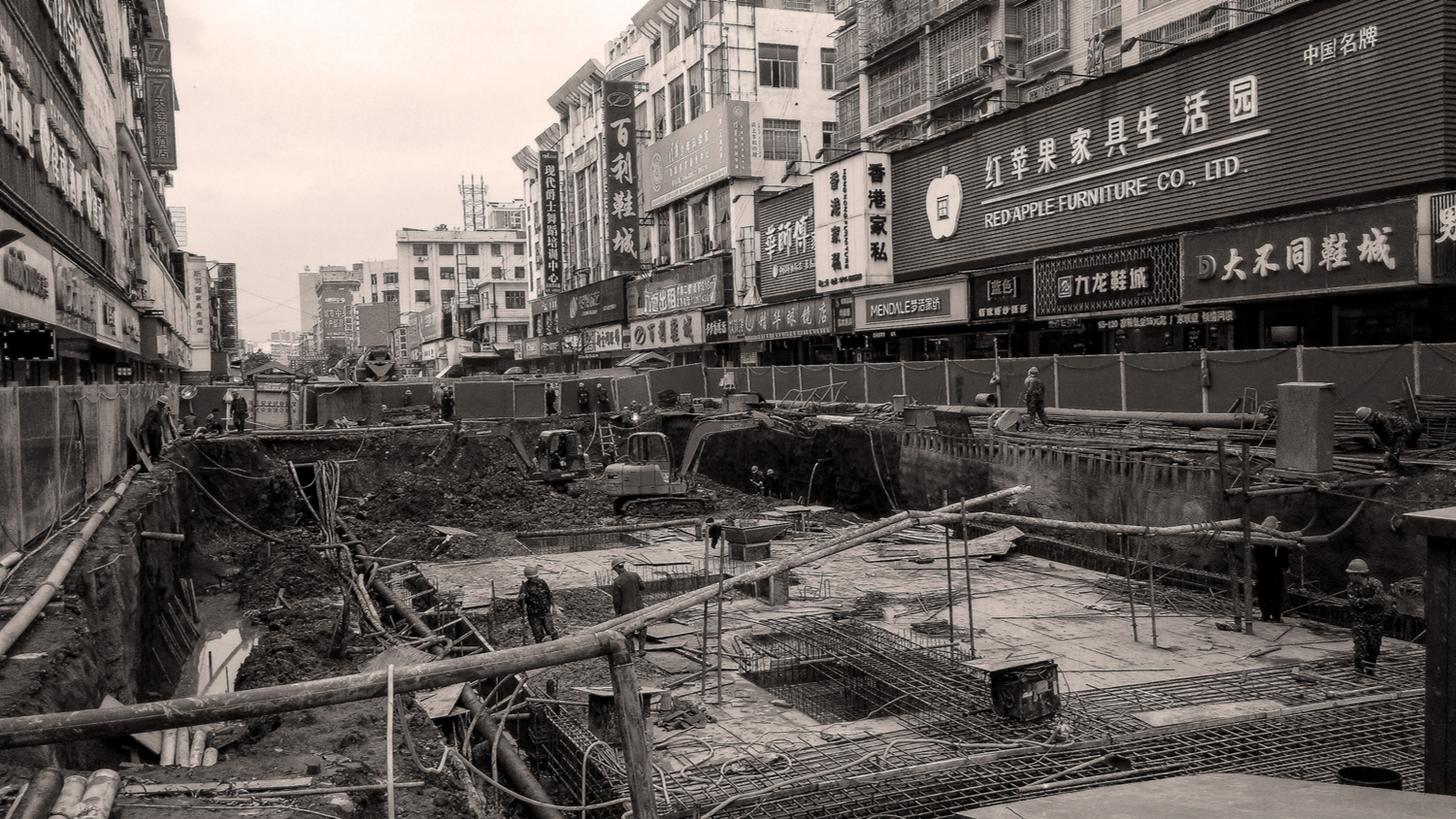 城市街道改造{手机拍摄}