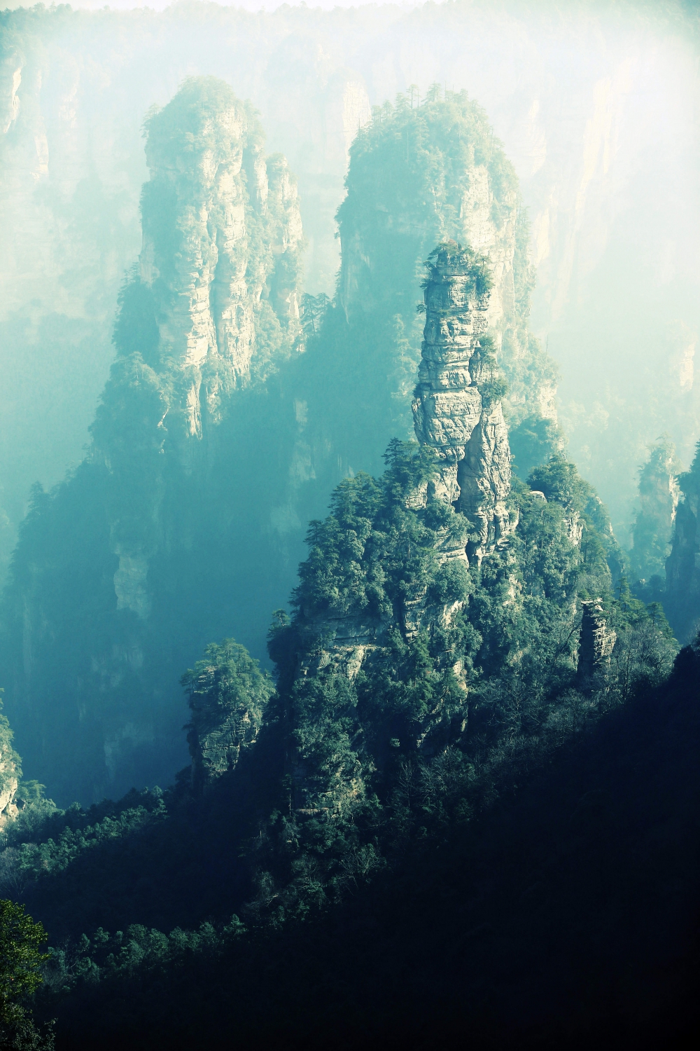 层峦叠嶂