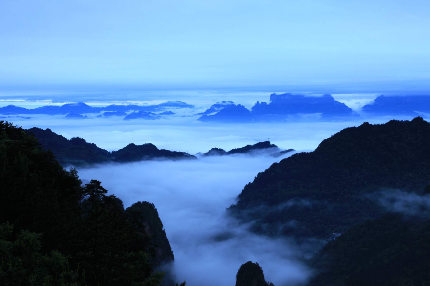 黄石寨晨韵