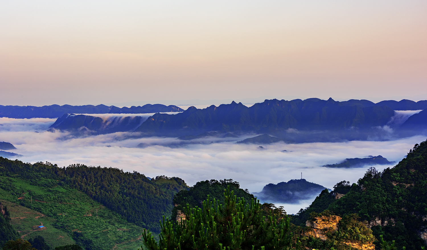 仙山瑶池