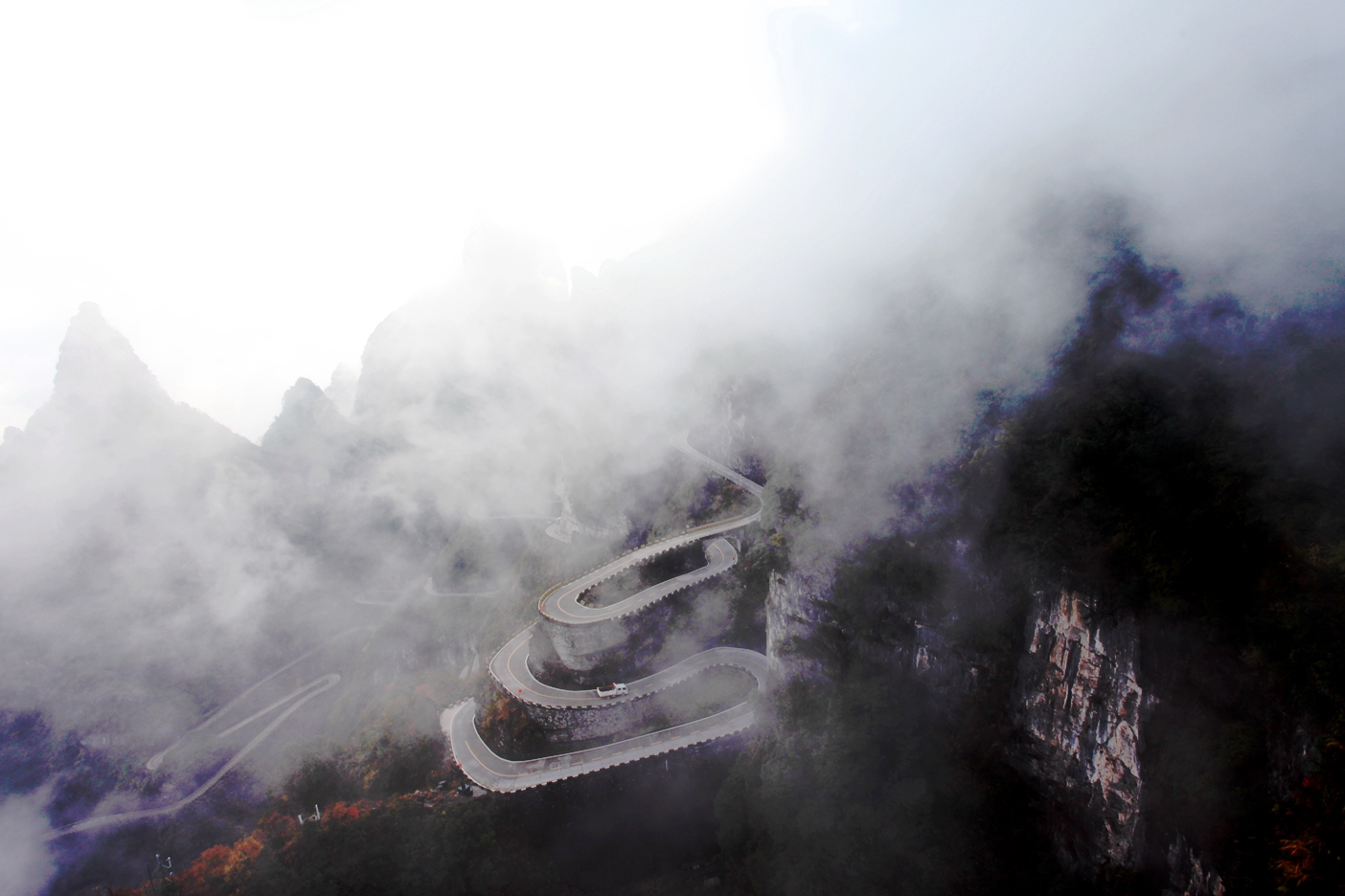 天门山公路奇覌