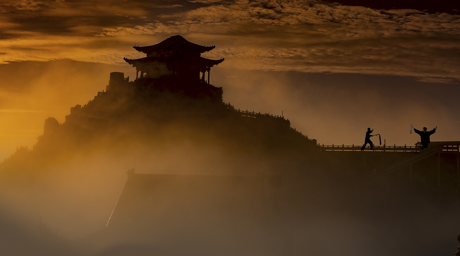 古刹道影