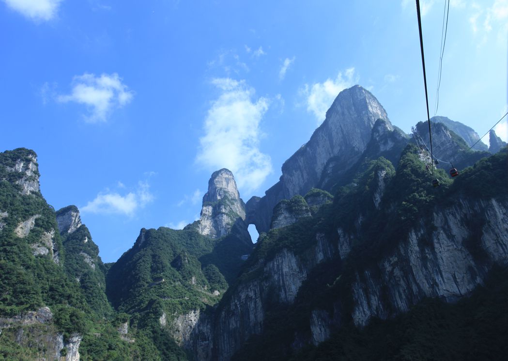 天门山清晨
