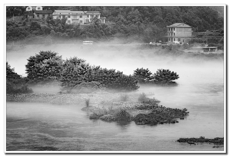 云烟氤氲