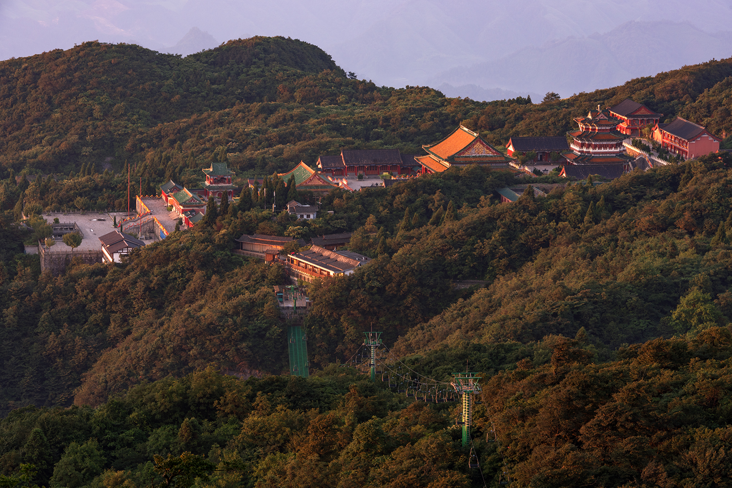 晨光普照天门寺