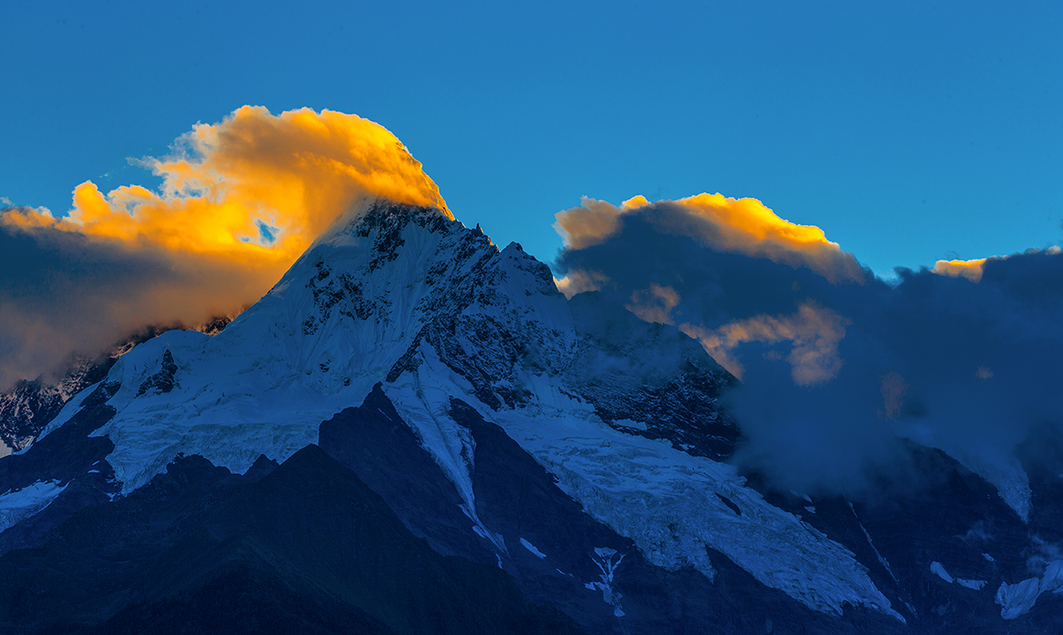 梅里雪山