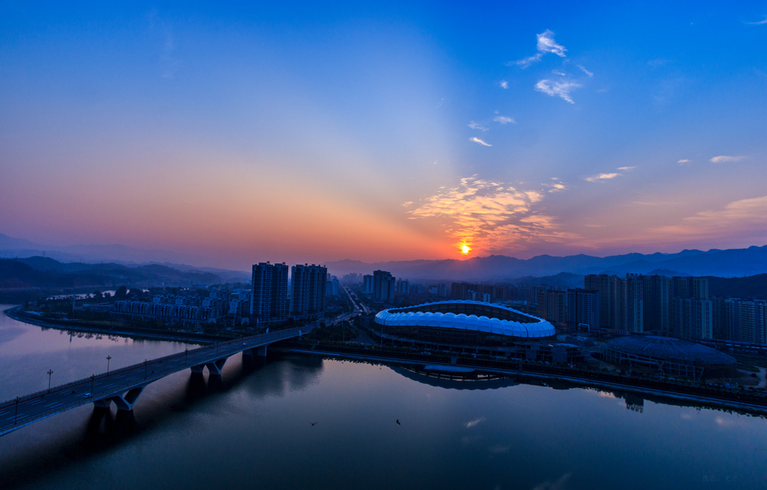 体育馆的早晨