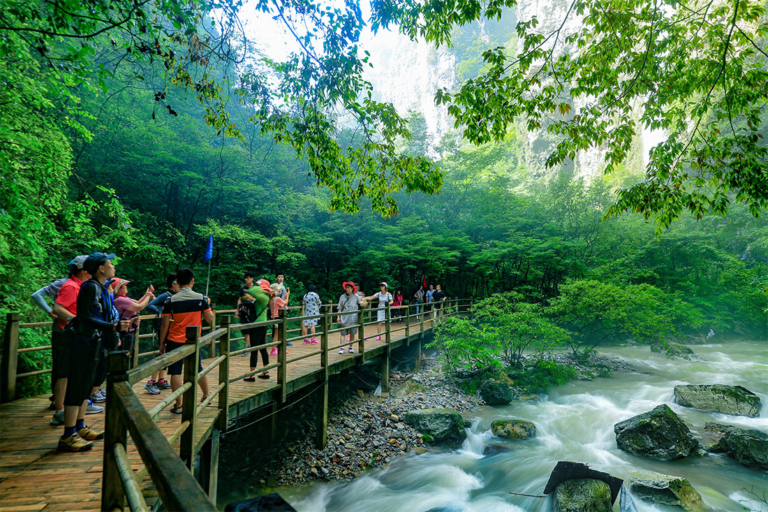 峡谷栈道