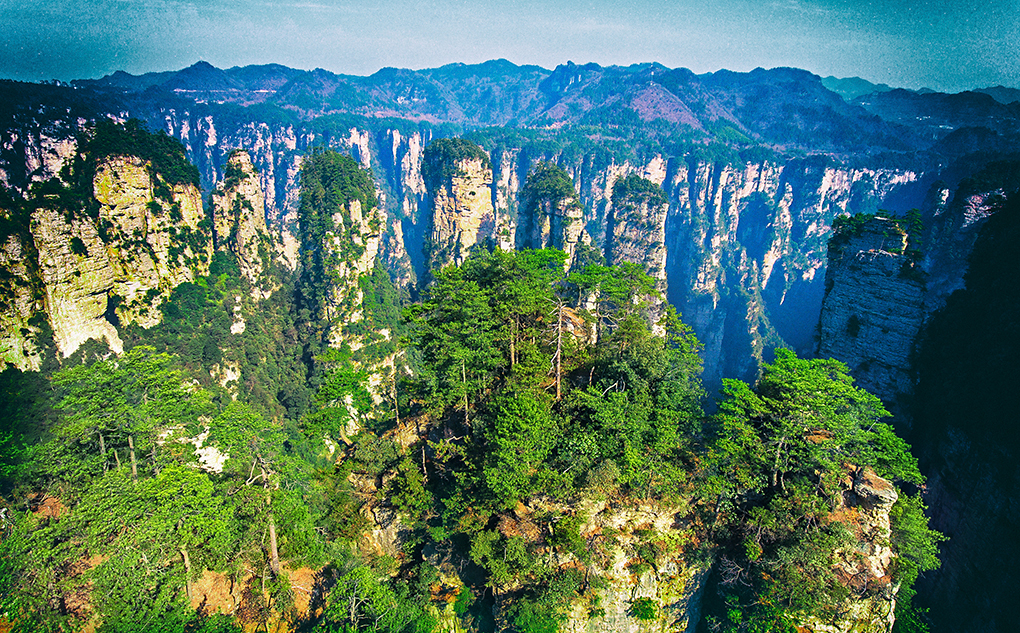 艳丽黄石寨
