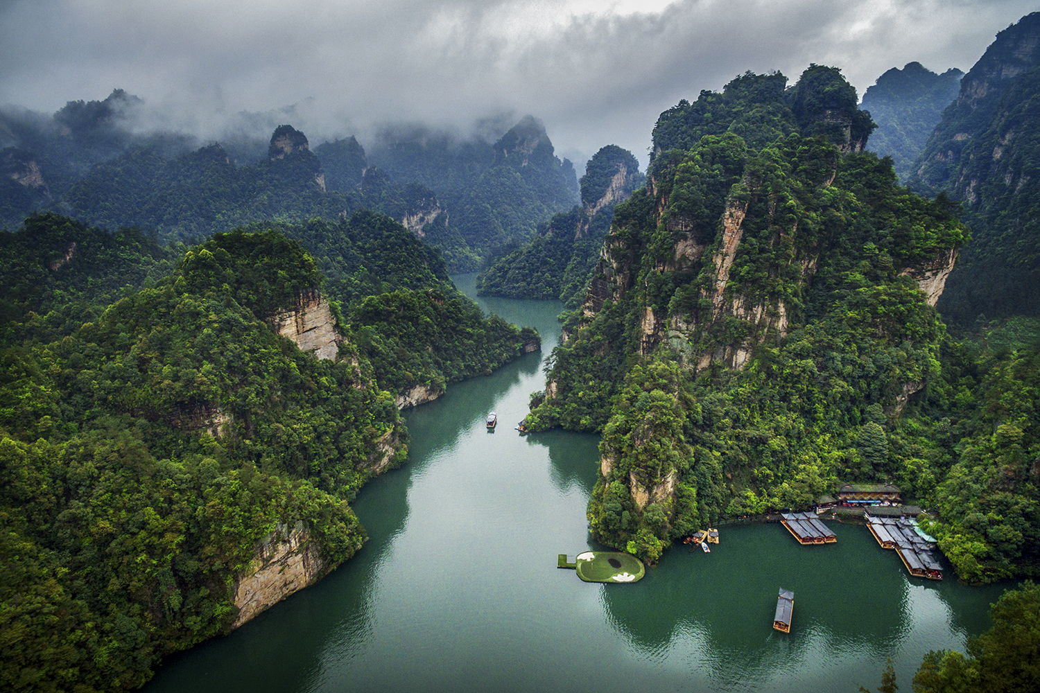 碧水天池