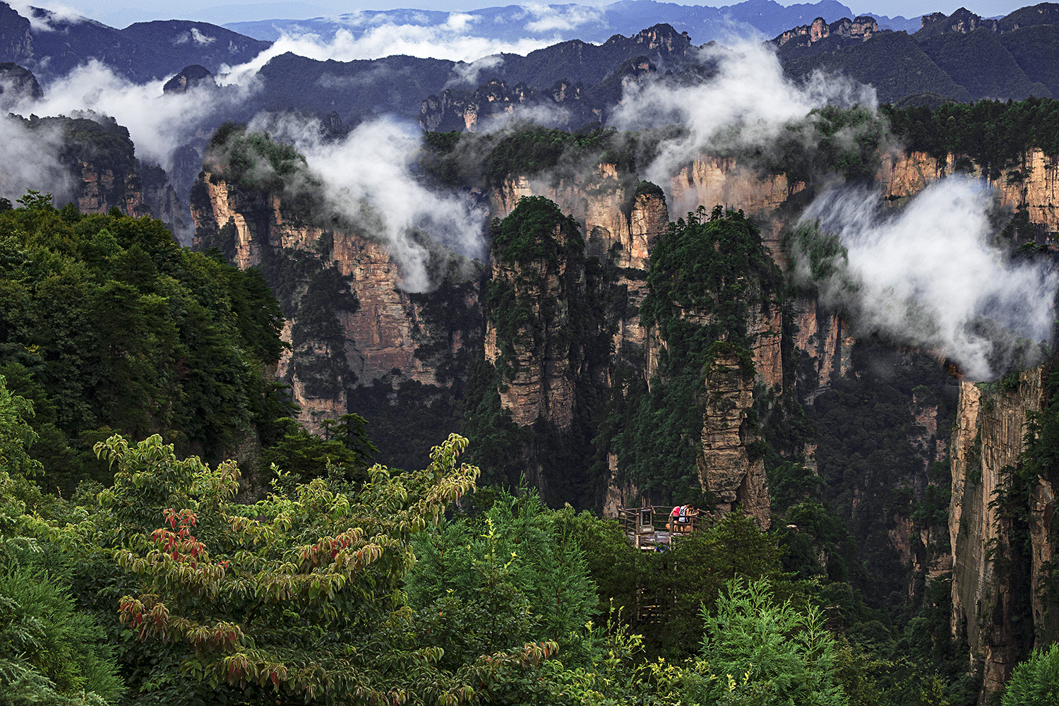 《圣境奇峰》