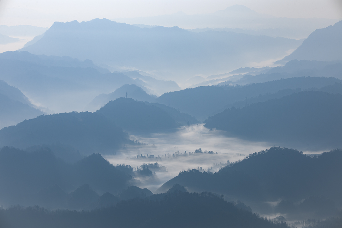 山峦深处有人家