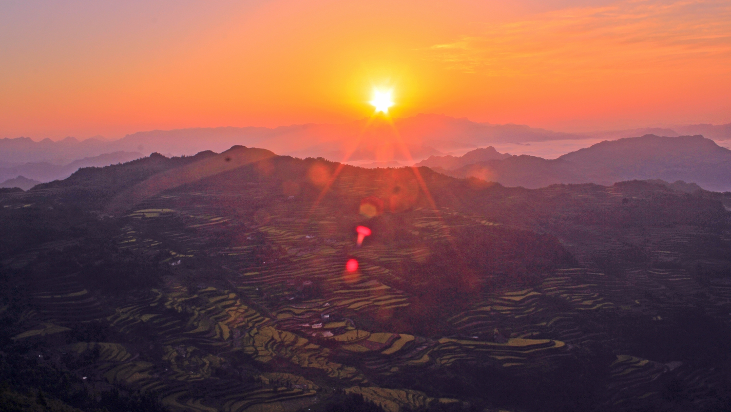 龙凤梯田日出