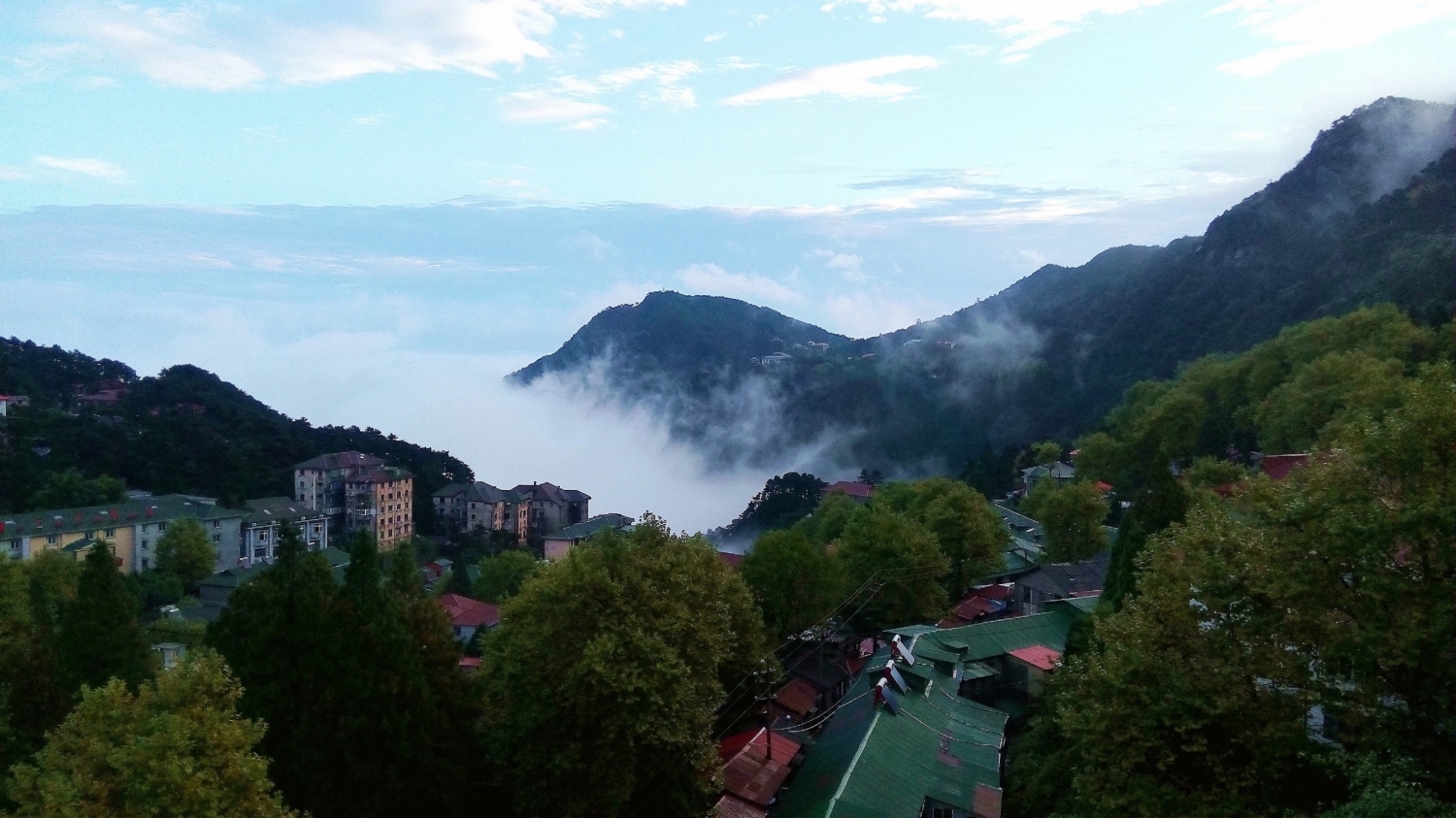 庐山晨景