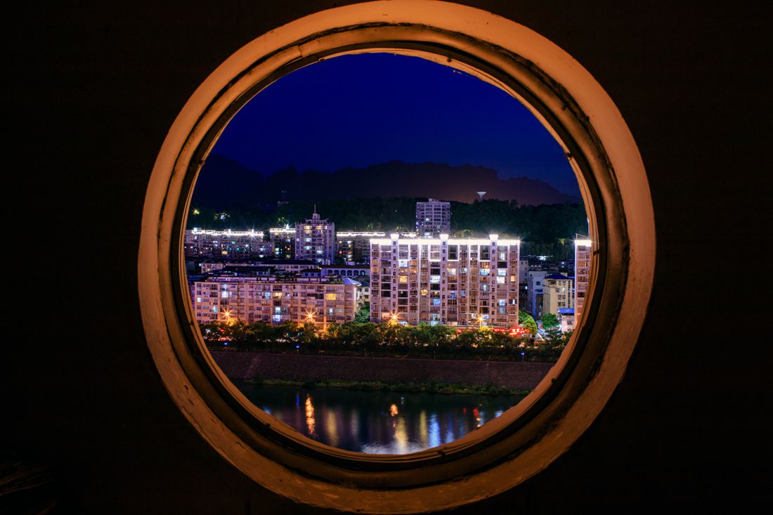 圆中景