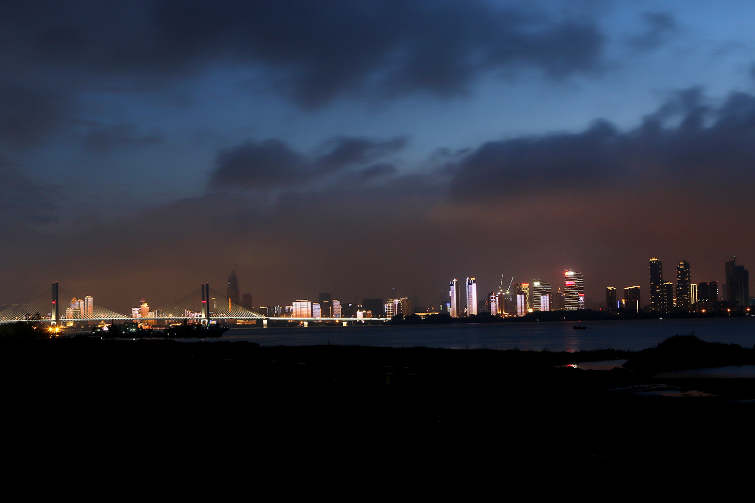 江城夜色