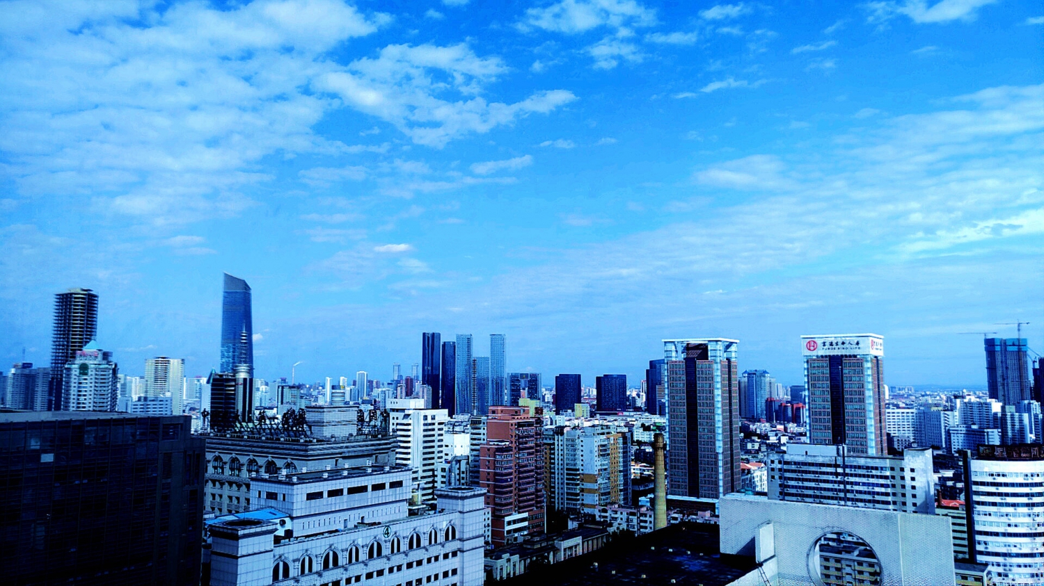 城市的天空