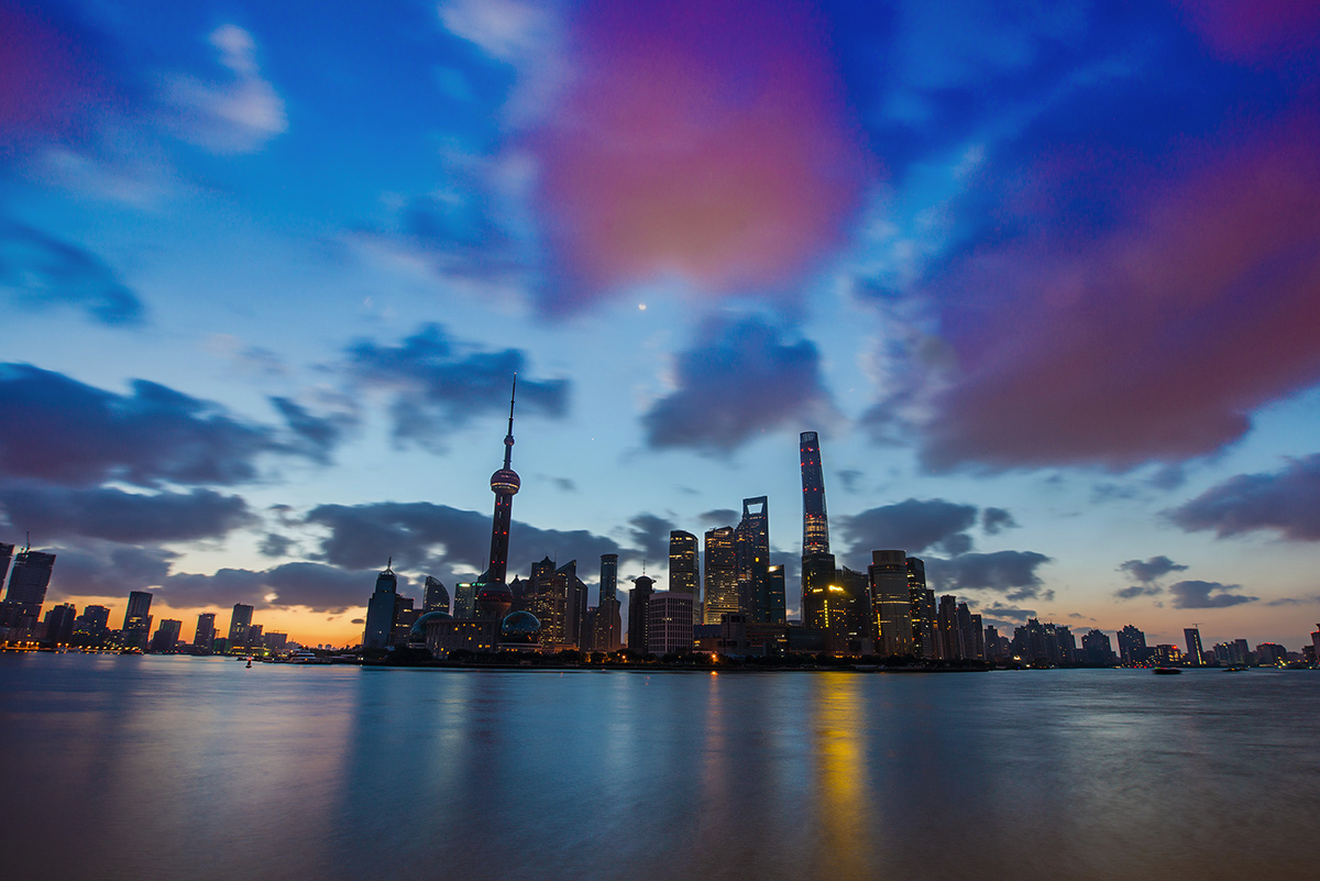 上海早晨