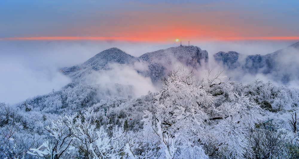 仙界夕阳染雪