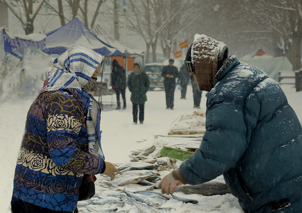 雪中鱼摊