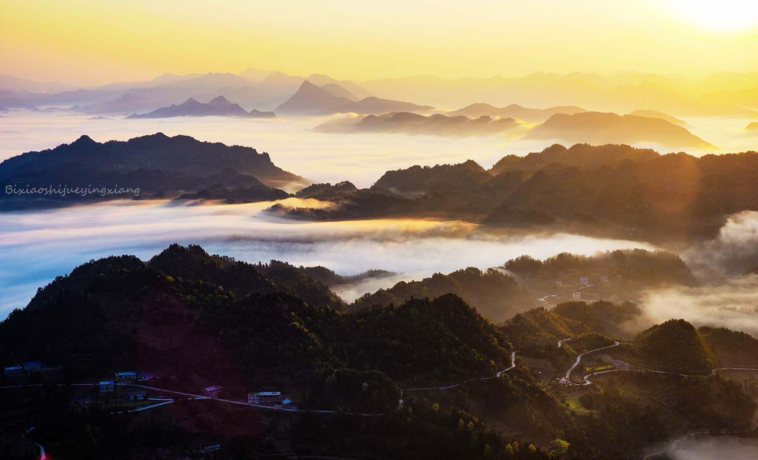 山峦娇姿