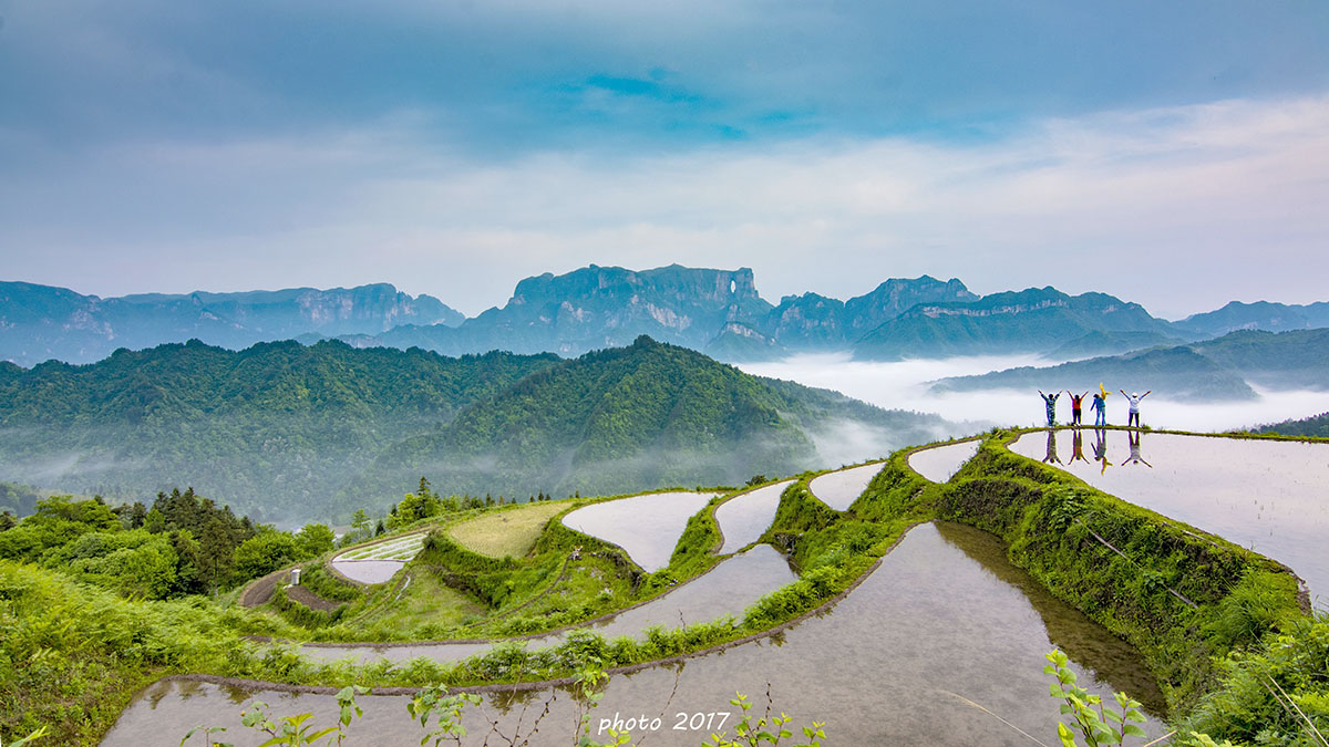 山和大海