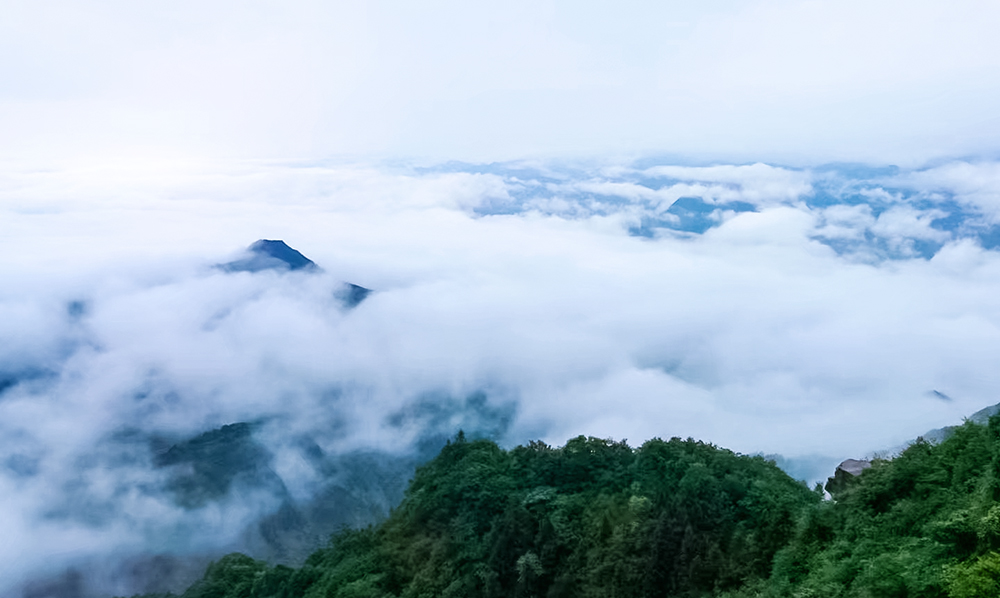 云涌五雷山