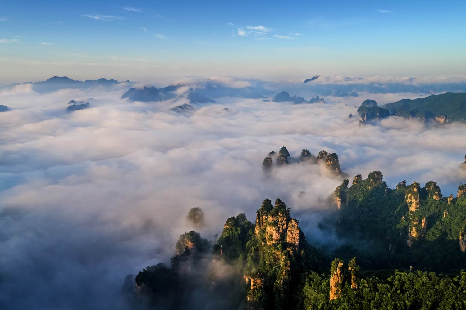 《云海天子山》组照二