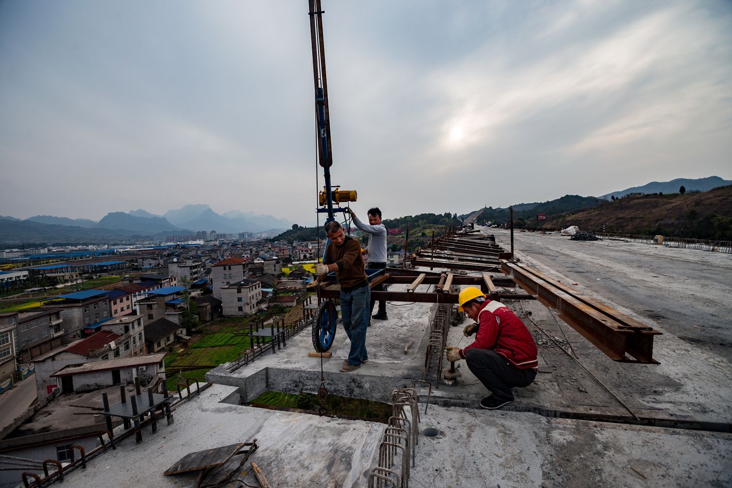 张家界高铁建设者-2
