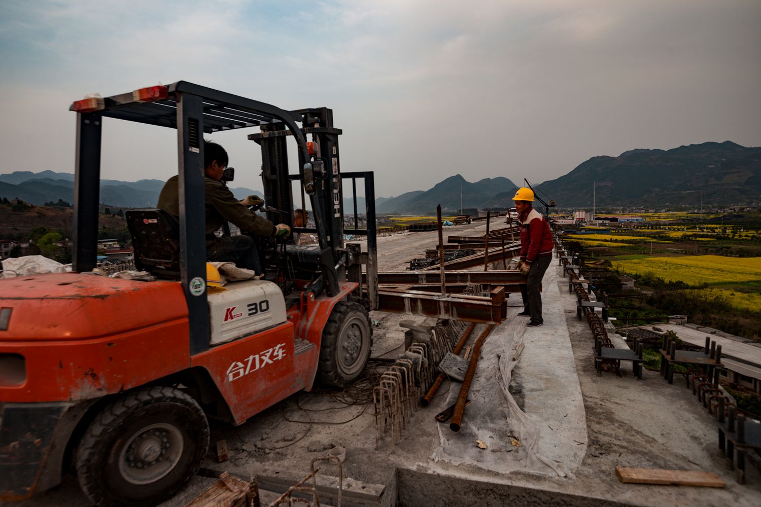 张家界高铁建设者-6
