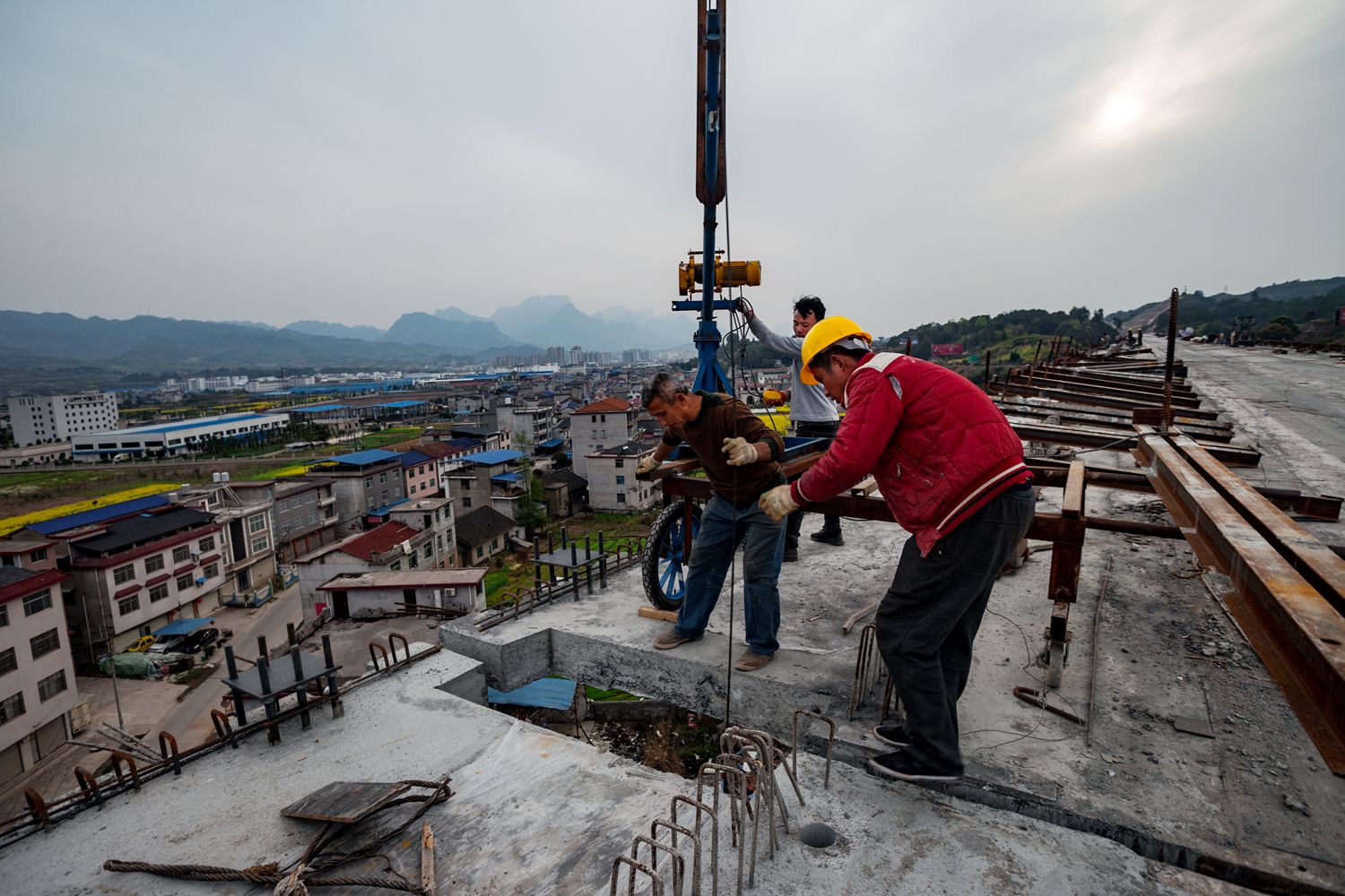 张家界高铁建设者-3