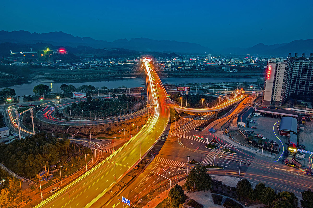 路如凤落