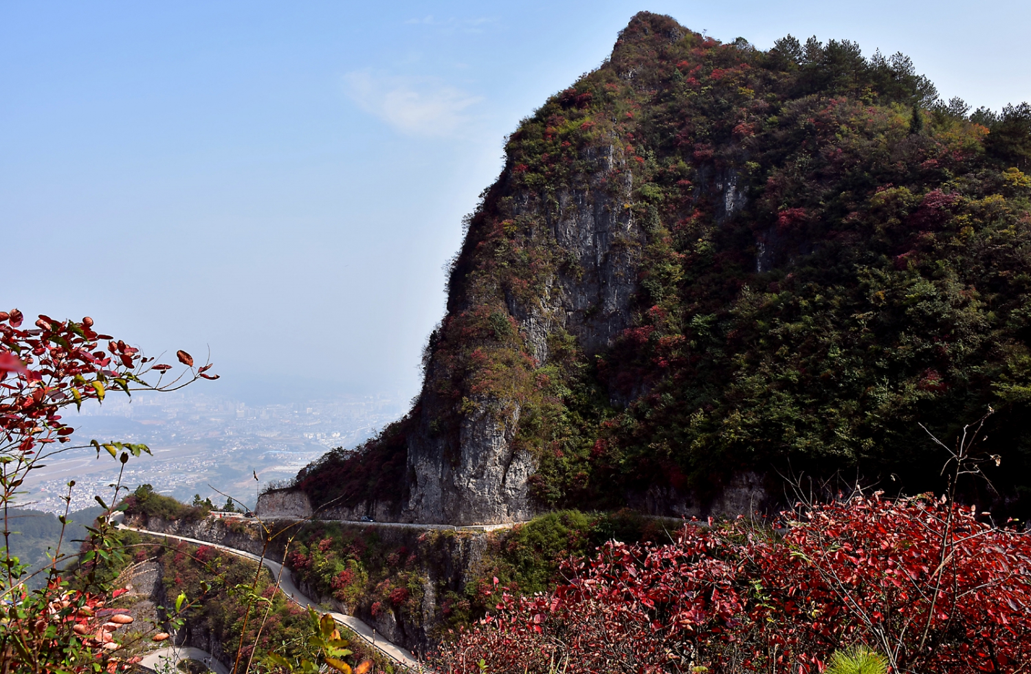 秋到崇山