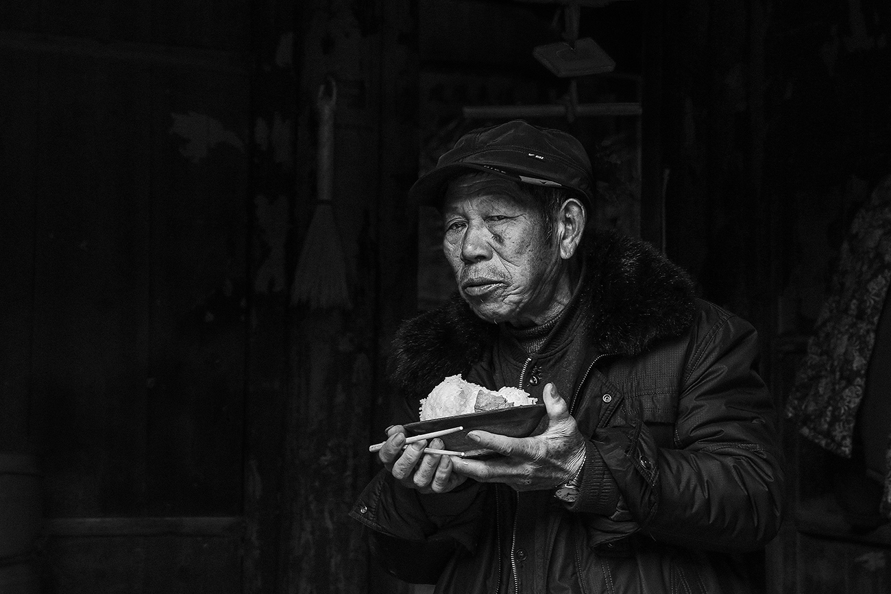 《人像百态--食为天》