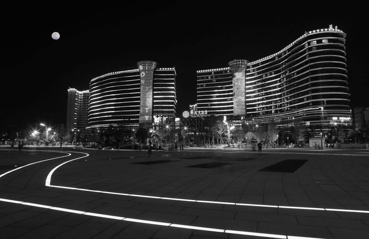 华天城夜景
